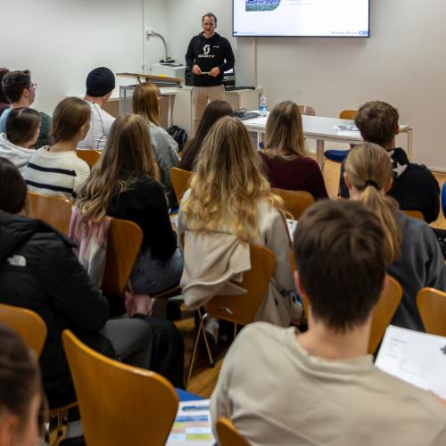 ÜbungsleiterIn kickoff
