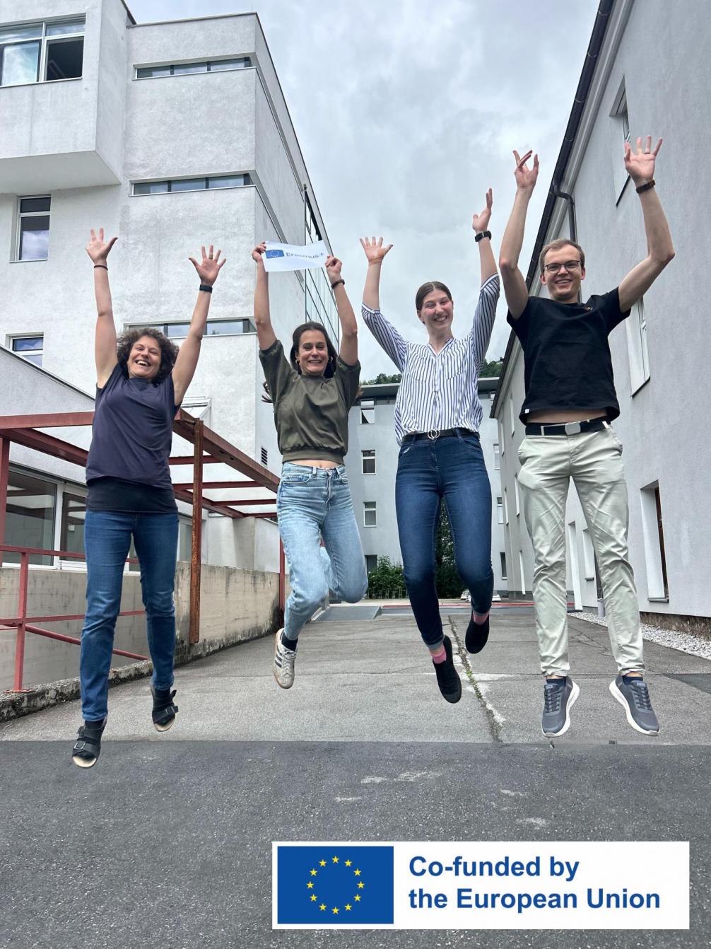 Eraasmus+ Team