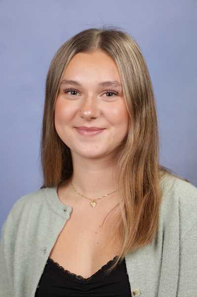Emily Lengauer-Stockner (7b)