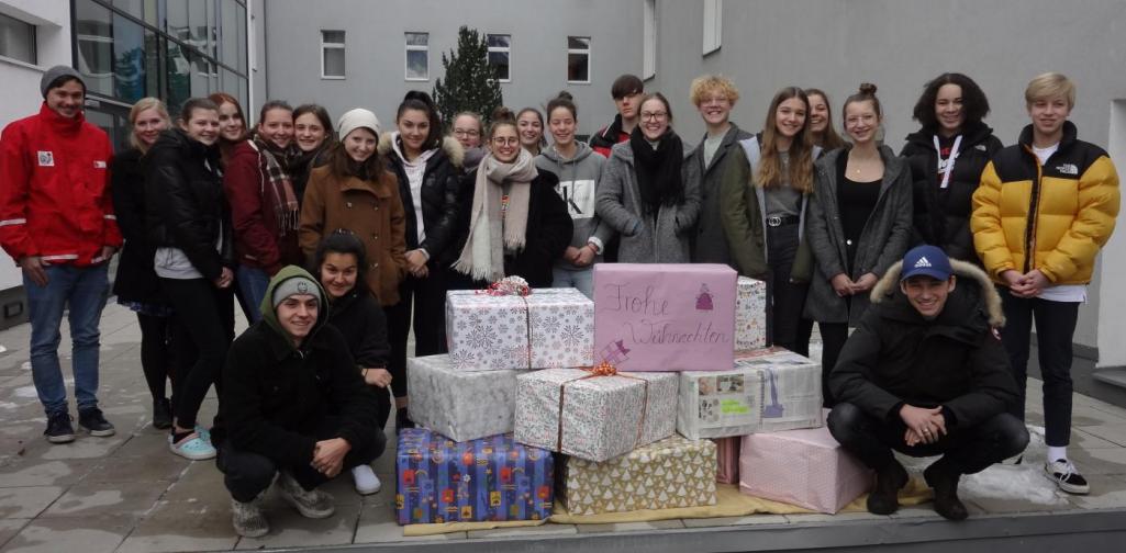 Jugendrotkreuz – Weihnachtspaketaktion Jugendrotkreuz – Weihnachtspaketaktion
