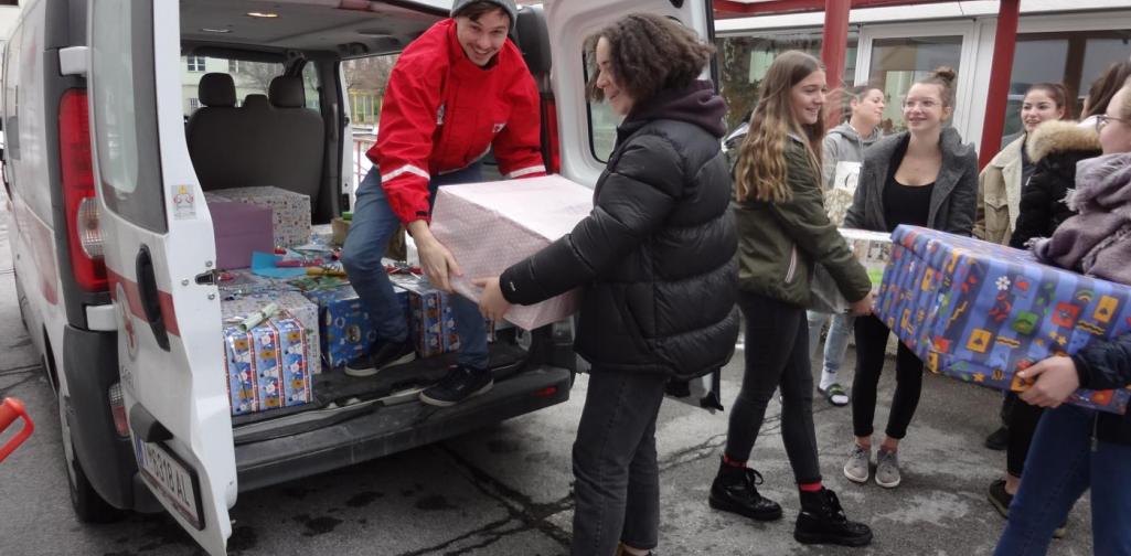 Jugendrotkreuz – Weihnachtspaketaktion