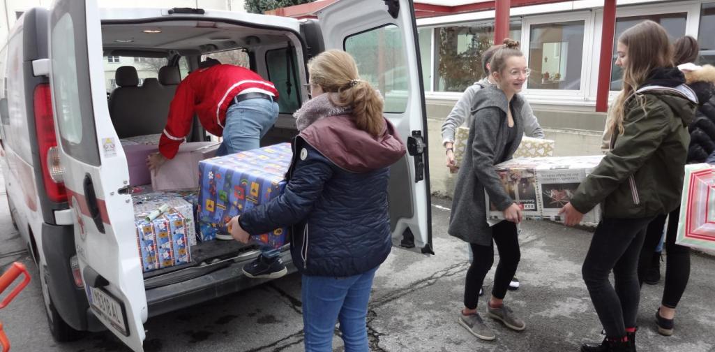 Jugendrotkreuz – Weihnachtspaketaktion