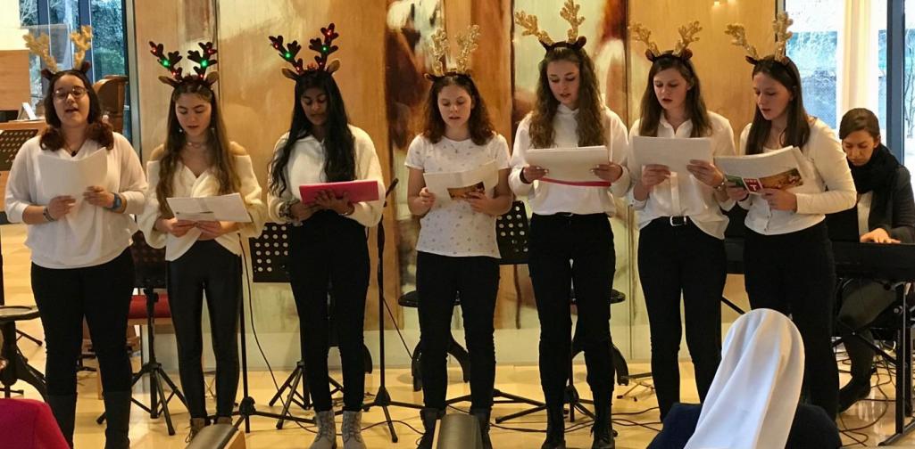 „Vorweihnachtliches Musizieren im Heim St. Vinzenz“ „Vorweihnachtliches Musizieren im Heim St. Vinzenz“